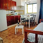 Sweet Clube Da Rocha 404 *