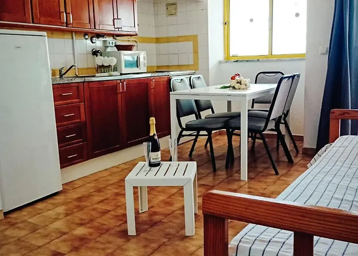 Sweet Clube Da Rocha 404 *